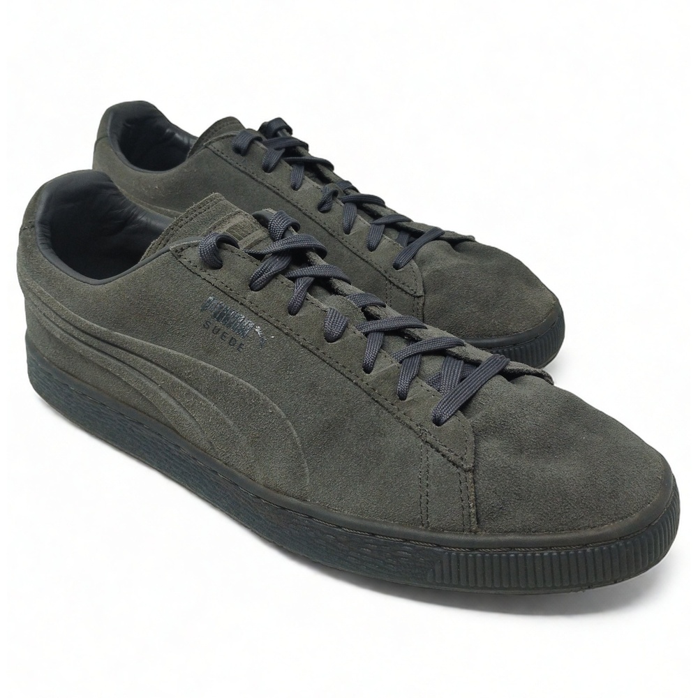 Puma Suede Emboss Low Top Leather Sneaker Size 10.5 Minimalist Streetwear